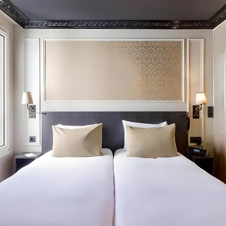 Hotel Le Montmartre Saint Pierre 3*