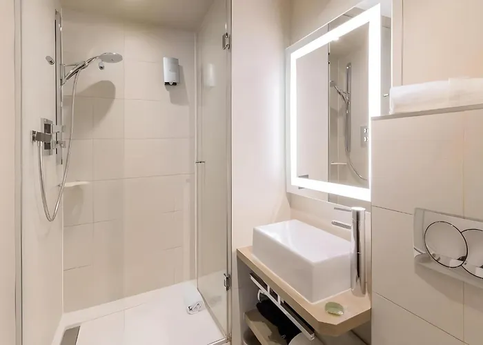 Otel Le Montmartre Saint Pierre