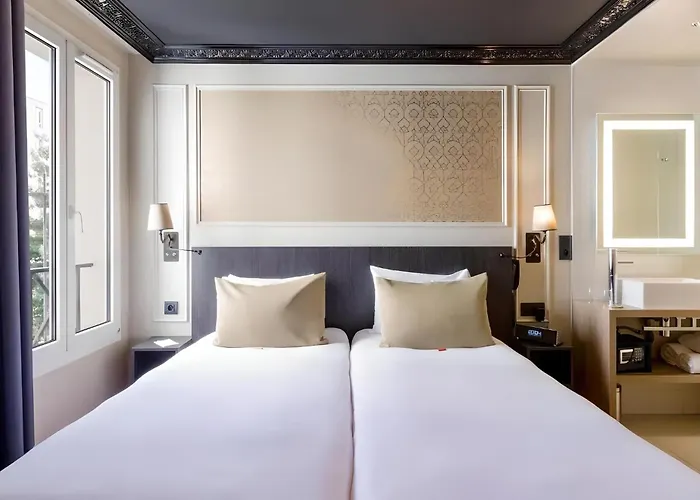Otel Le Montmartre Saint Pierre 3*